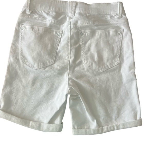 Wit & Wisdom White Bermuda Shorts - Picture 8 of 9